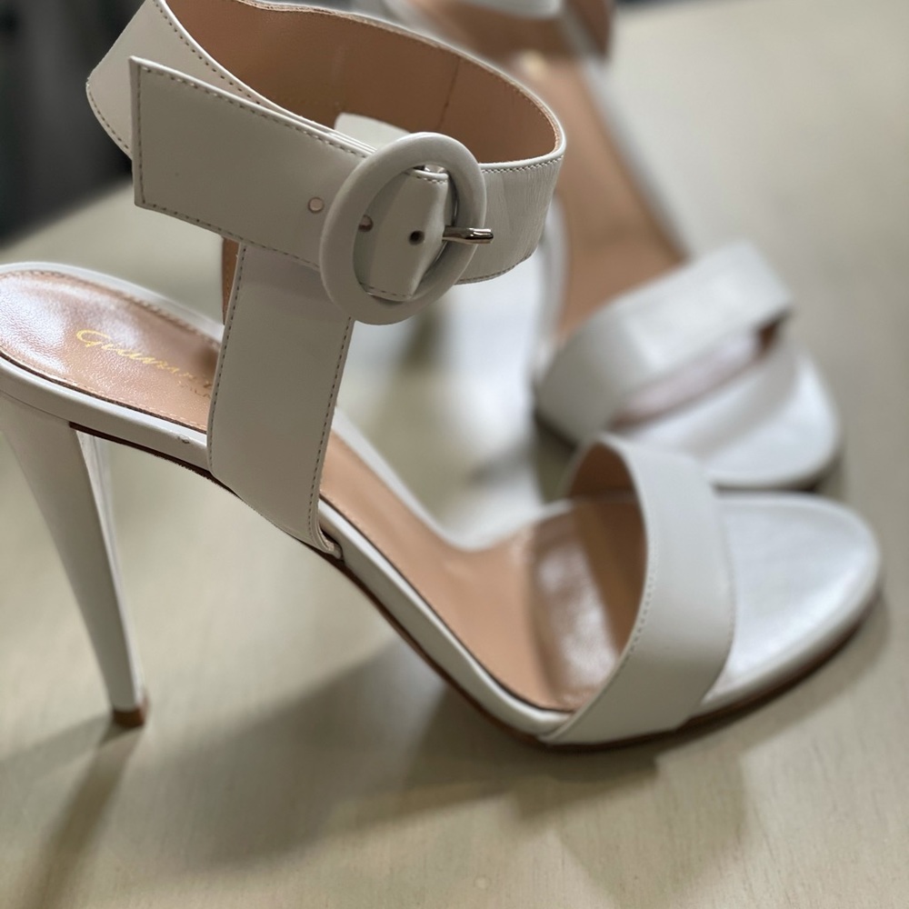 Gianvito Rossi white heels